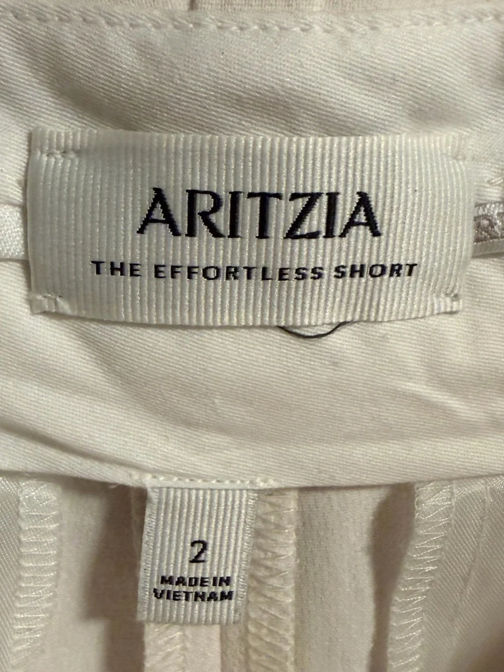 Aritzia White Tailored High-Waist Pleated Women’s Shorts